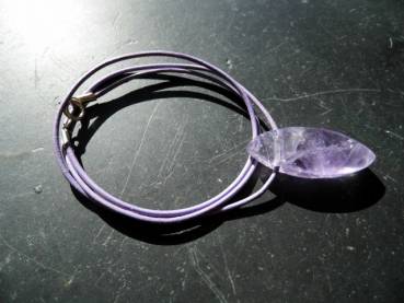 Anhänger, Amethyst, Tropfen, Navette, lila, Schmuck, Lederband, Silber