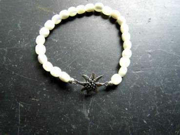 Preview: Armband, Symbolarmband, Perlmutt, Silber, Edelweiss, weiß, Schmuck, Tracht, Dirndl