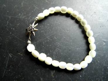 Preview: Armband, Symbolarmband, Perlmutt, Silber, Edelweiss, weiß, Schmuck, Tracht, Dirndl