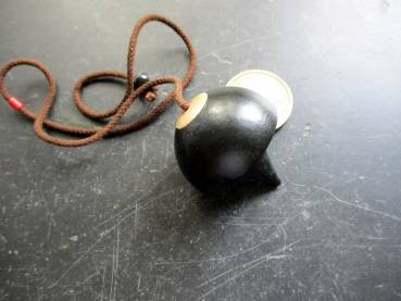 Preview: Baj Pendel, Spitzpendel, Holzpendel, Pyramide, Zink, Therapie Pendel, Energie Pendel