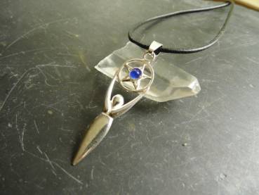 Gaja, Göttin, Erdmutter, Anhänger, Sterlingsilber, Blauquarz, Symbolschmuck, Esoterik