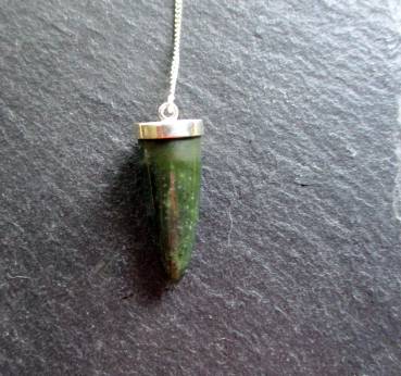 Pendel, Jade, dunkelgrün, Sterlingsilber, Spitzpendel, Magie, Esoterik