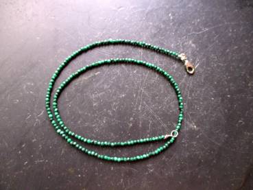 Kette, Edelstein, Malachit, grün, facettiert, zierlich, Schmuck, Frauen