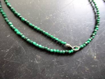 Kette, Edelstein, Malachit, grün, facettiert, zierlich, Schmuck, Frauen