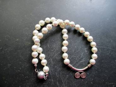 Preview: Kette, Perlen, Muschelkernperle, weiß, Silberornament, Magnetverschluss, Braut, Hochzeit