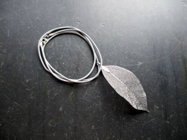 Kette, Anhänger, Blatt, echt, Lederband, Blatt, versilbert, Schmuck, Bodhi Baum