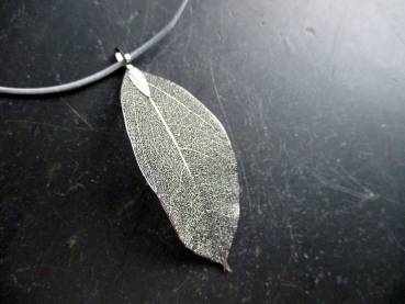 Kette, Anhänger, Blatt, echt, Lederband, Blatt, versilbert, Schmuck, Bodhi Baum