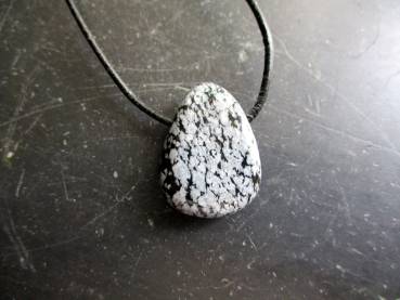Kette, Anhänger, Tropfen, Lederband, Schneeflockenobsidian, schwarz, weiß, Unisex