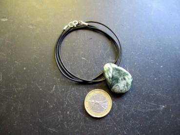 Kette, Anhänger, Lederband, Tropfen, Seraphinit, grün, Schutz, Unisex