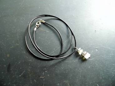 Kette, Anhänger, Cairn, Lederband, Mondstein, Labradorit, Silber, Schmuck, grün, weiß