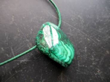 Kette, Anhänger, Lederband, Tropfen, Malachit, grün, Silber, Unisex