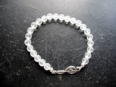 Preview: Armband, Symbolarmband, Bergkristall, matt, weiß, Notenschlüssel, Schmuck, Frauen