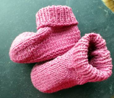 Baby Schuhe, Schühchen, Booties, Wolle, weinrot, Baby