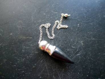 Preview: Pendel, Spitzpendel, Schungit, Metall, schwarz, Füllpendel, Wicca, Schamane