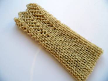 Preview: Armstulpen, Stulpen, Pulswärmer, Wolle, Spitze, elegant, gestrickt, beige