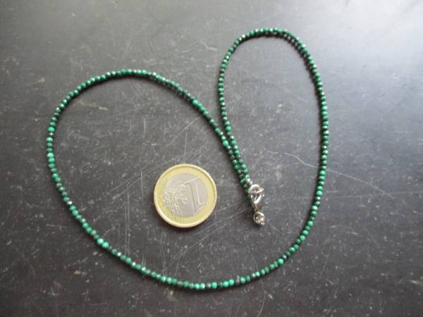 Kette, Edelstein, Malachit, grün, facettiert, zierlich, Schmuck, Frauen