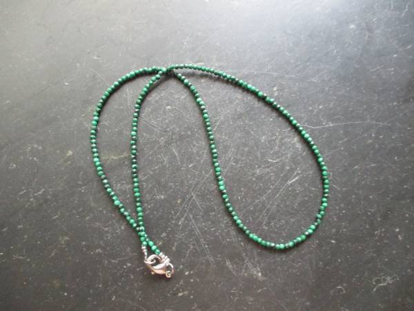 Kette, Edelstein, Malachit, grün, facettiert, zierlich, Schmuck, Frauen