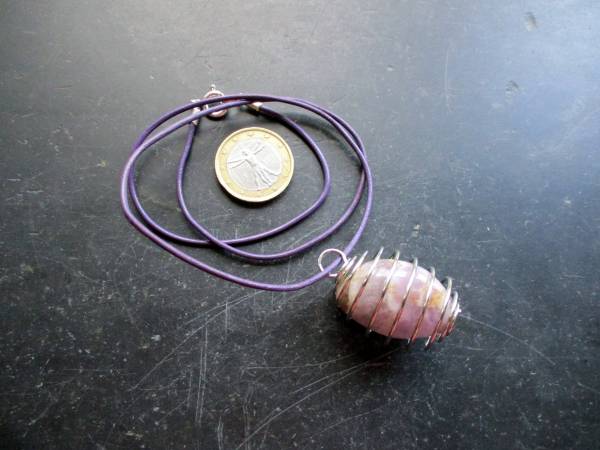 Anhänger, Amethyst, Kugel, Perlenkäfig, Drahtkäfig, Spirale, Lederband, Schmuck, Frauen