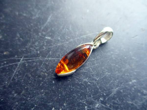 Bernstein, Anhänger, Navette, gelb, Silber, Schmuck, zierlich, Frauen