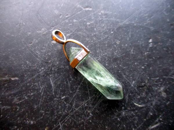 Anhänger, Fluorit, grün, Doppelspitze, Metall, Schmuck, Wicca, Schamane