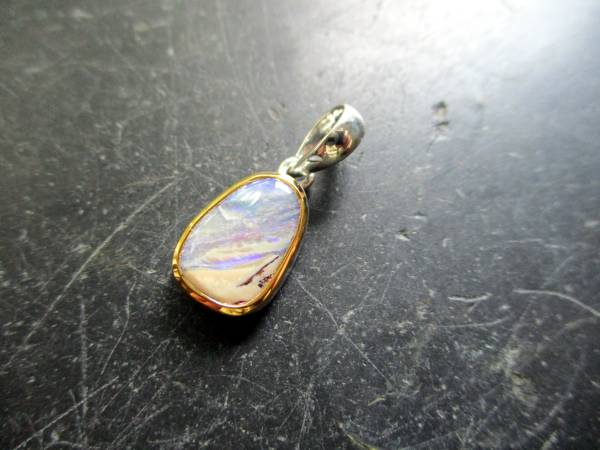 Anhänger, Sterlingsilber, Boulder Opal, Opal, teilweise vergoldet, weiß schimmernd, Schmuck, Frauen