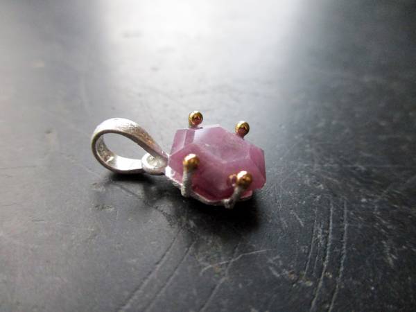 Rubinanhänger, Sterlingsilber, teilweise vergoldet, Rubin, rot, Anhänger, Schmuck, Frauen