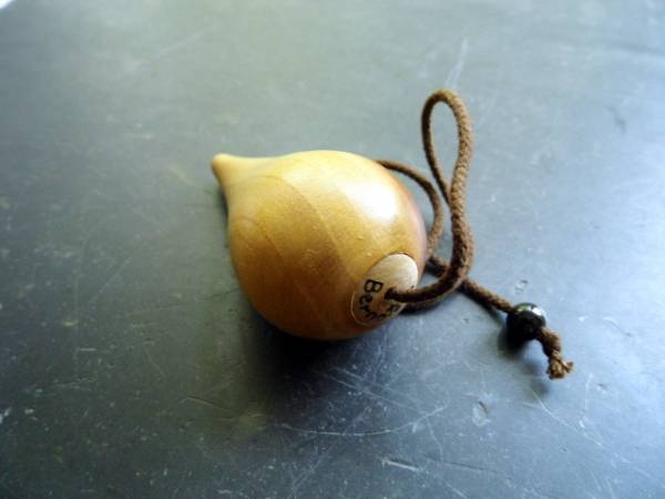 Baj Pendel, Spitzpendel, Holzpendel, Pyramide, Bernstein, Therapie Pendel, Energie Pendel