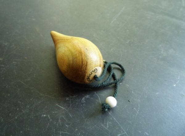 Baj Pendel, Holzpendel, Spitzpendel, Ginseng, Pyramide, Therapie Pendel, Energie Pendel, Heilpraktiker