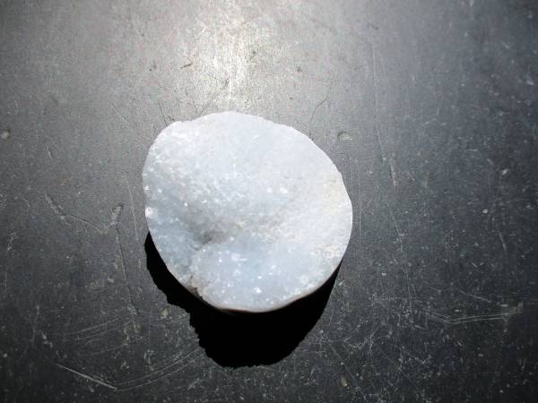 Chalcedon, Scheibe, roh, hellblau, schimmernd, Deko, Indien