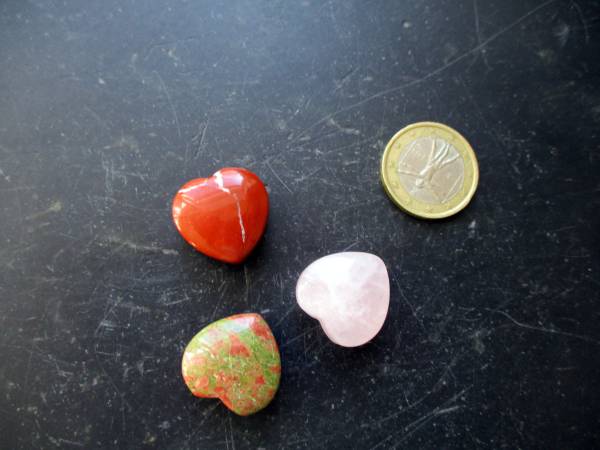 Edelstein, Herz, klein, Rosenquarz, Jaspis, Unakit, Deko, Meditation, Reiki, 3 Stück