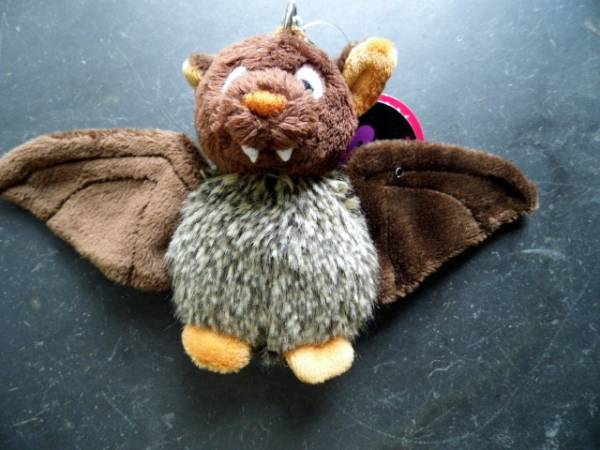 Schlüsselanhänger, Taschenanhänger, Anhänger, Rucksack, Fledermaus, baun, Plüsch, flauschig