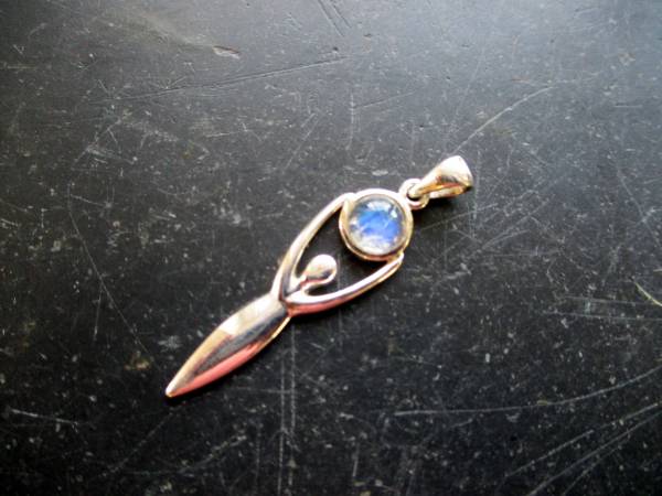 Göttin, Gaja, Silberanhänger, Mondstein,  Erdmutter, Silber, Schmuck