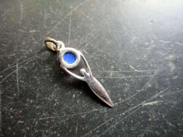 Gaja, Göttin, Erdmutter, Anhänger, Sterlingsilber, Lapislazuli, klein, Symbolschmuck, Esoterik