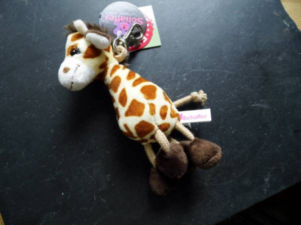 Schlüsselanhänger, Taschenanhänger, Anhänger, Rucksack, Giraffe, braun, Plüsch, flauschig