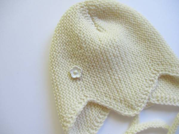 Baby Mütze, Haube, Kappe, Wolle beige, Teufelsmütze, Strick