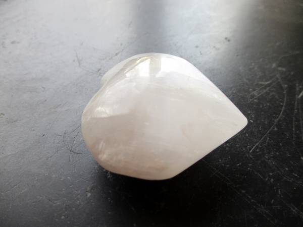 Herz, Edelsteinherz, Deko, Geschenk, Selenit, schimmernd, Hausaltar