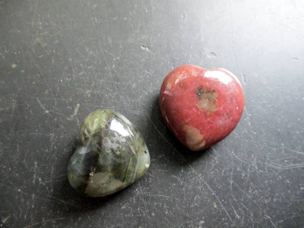 Herz, Edelsteinherz, Deko, Geschenk, Labradorit, grün, schillernd