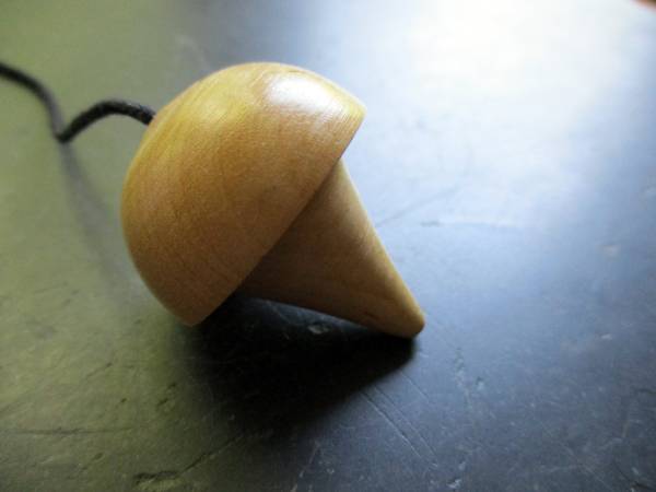 Pendel, spitz, Spitzpendel, Holz,  Halbkugel, Esoterik, Schamane, Wicca