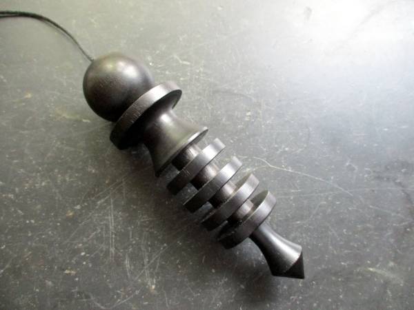 Isis Pendel, Holz, Buche, 7.5 cm, Ebenholz, ägyptisches Pendel