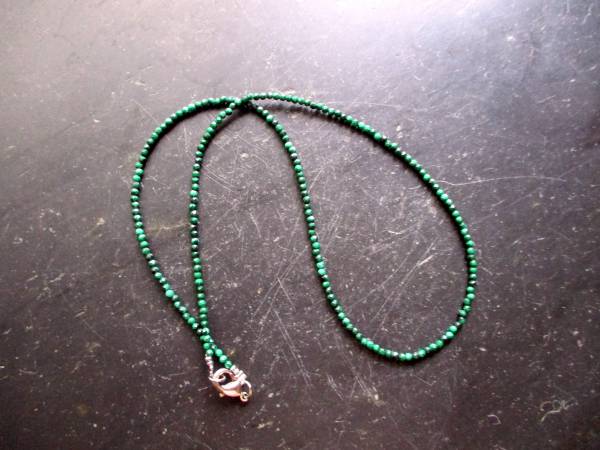 Kette, Edelstein, Malachit, grün, facettiert, zierlich, Schmuck, Frauen