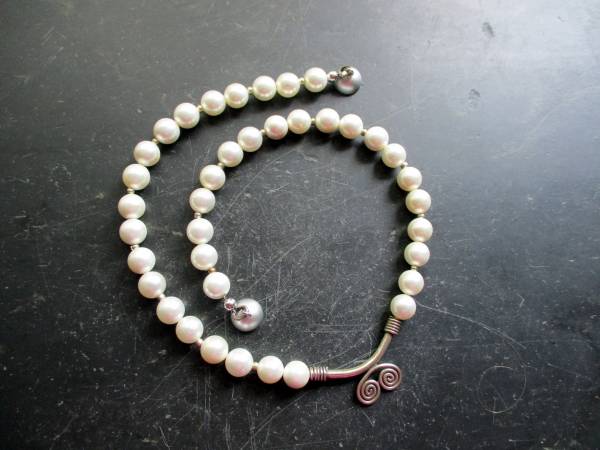 Kette, Perlen, Muschelkernperle, weiß, Silberornament, Magnetverschluss, Braut, Hochzeit