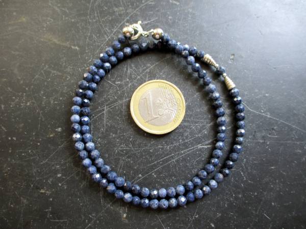 Kette, filigran, Saphir, facettiert, asymetrisch, Sterlingsilber, Schmuck, Frauen