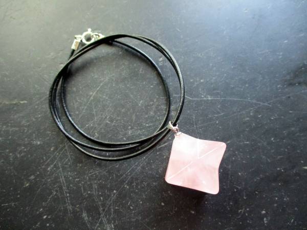 Kette, Lederband, Anhänger, Merkaba, Rosenquarz, rosa, Unisex