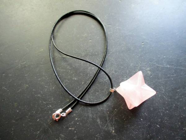 Kette, Lederband, Anhänger, Merkaba, Rosenquarz, rosa, Unisex