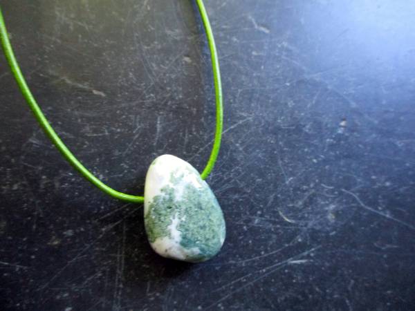 Anhänger, Kette, Moosacht, Tropfen, Lederband, Schmuck, Unisex