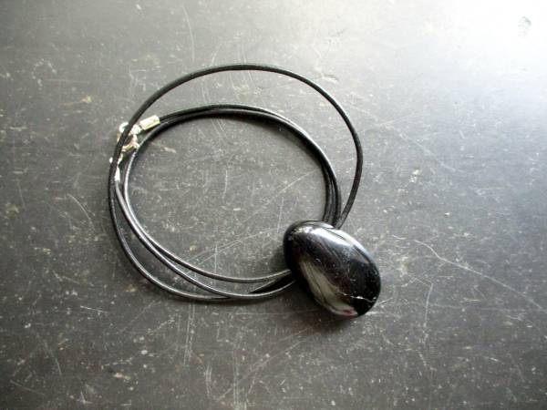 Kette, Lederband, Anhänger, Turmalin, Tropfen, schwarz, Unisex