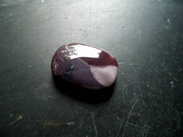 Handschmeichler, Seifenstein, Mookait, braun/lila, Deko