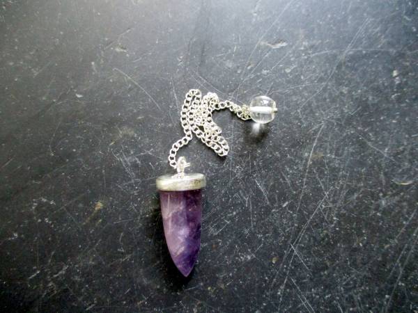 Pendel, Metall, versilbert, Fluorit, lila, Spitzpendel, Wicca, Schamane