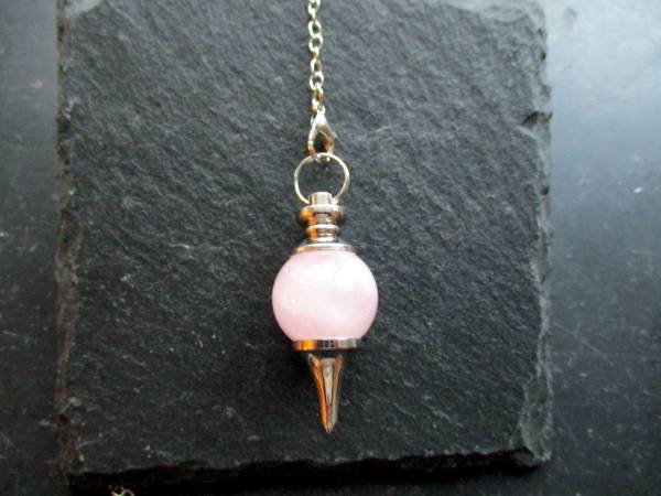 Pendel, Messing, Magie, Wicca, Esoterik, Rosenquarz,  Spitzpendel, Kugel