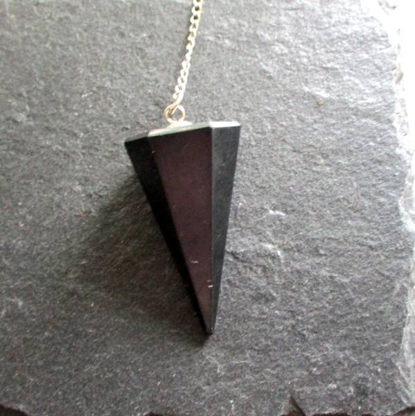 Pendel, Spitzpendel, Schungit, Metall, Schamane, Esoterik, Wicca